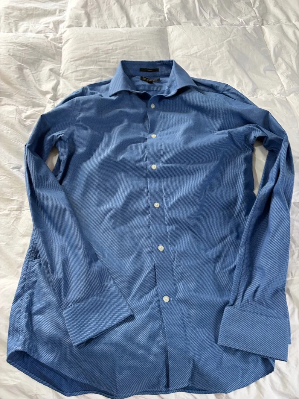 Banana Republic Men's Light Blue Textured Dress Shirt
